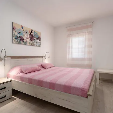 Apartman Nerina *
